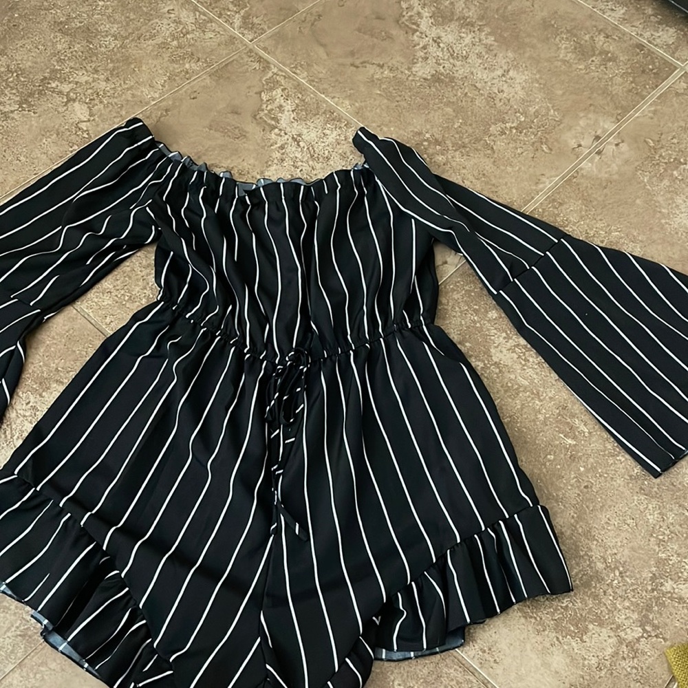 SHEIN adorable off the shoulder romper